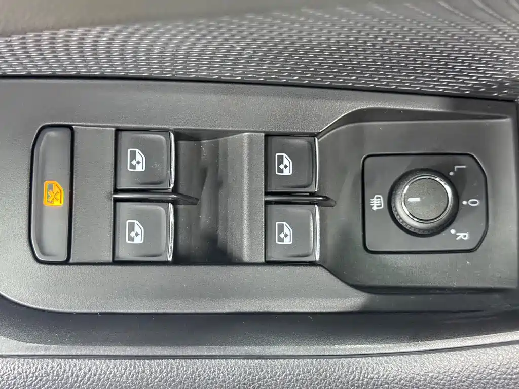 Skoda Octavia 2022 — фото 16