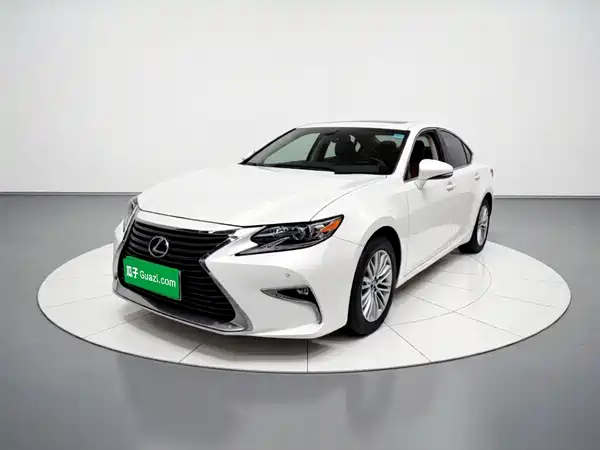 Lexus ES 2016