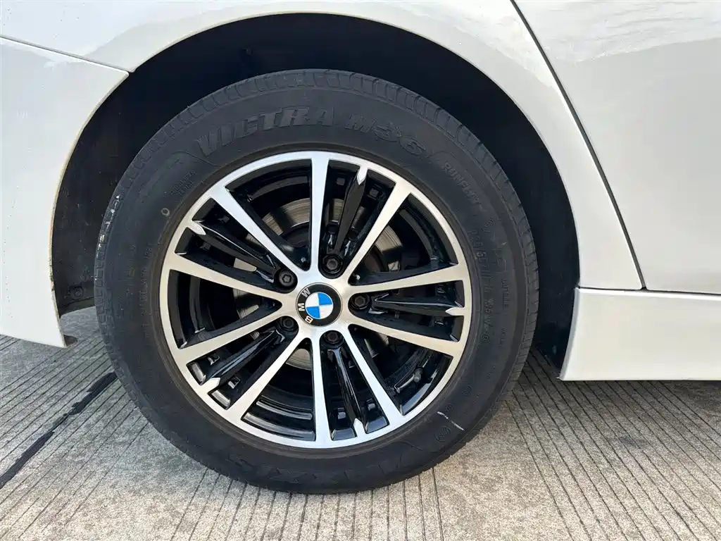 BMW 3 Series 2013 — фото 24