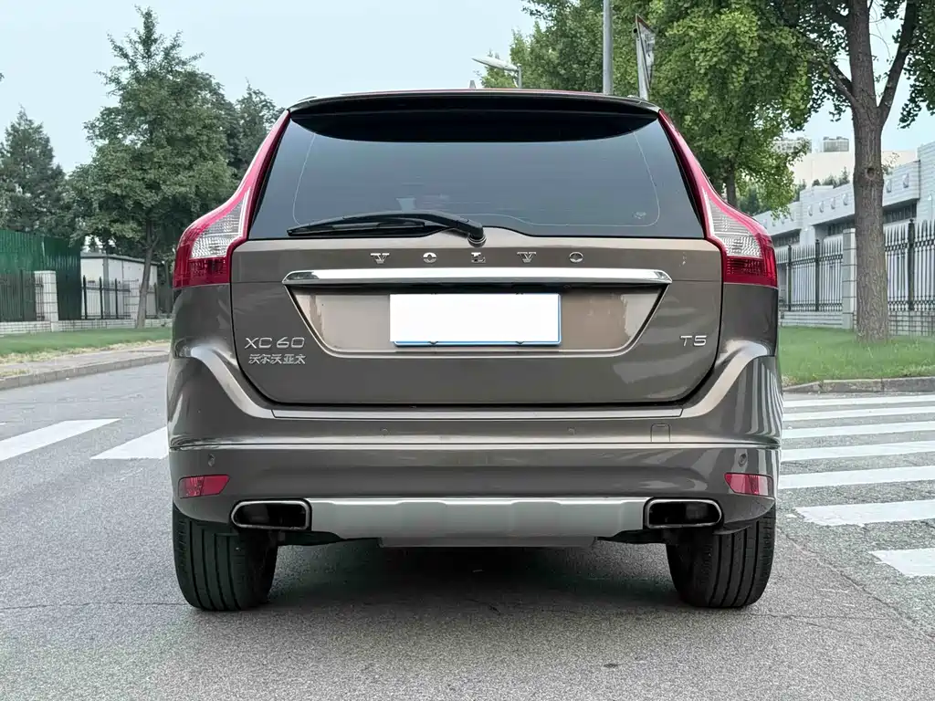 Volvo XC60 2015 — фото 4