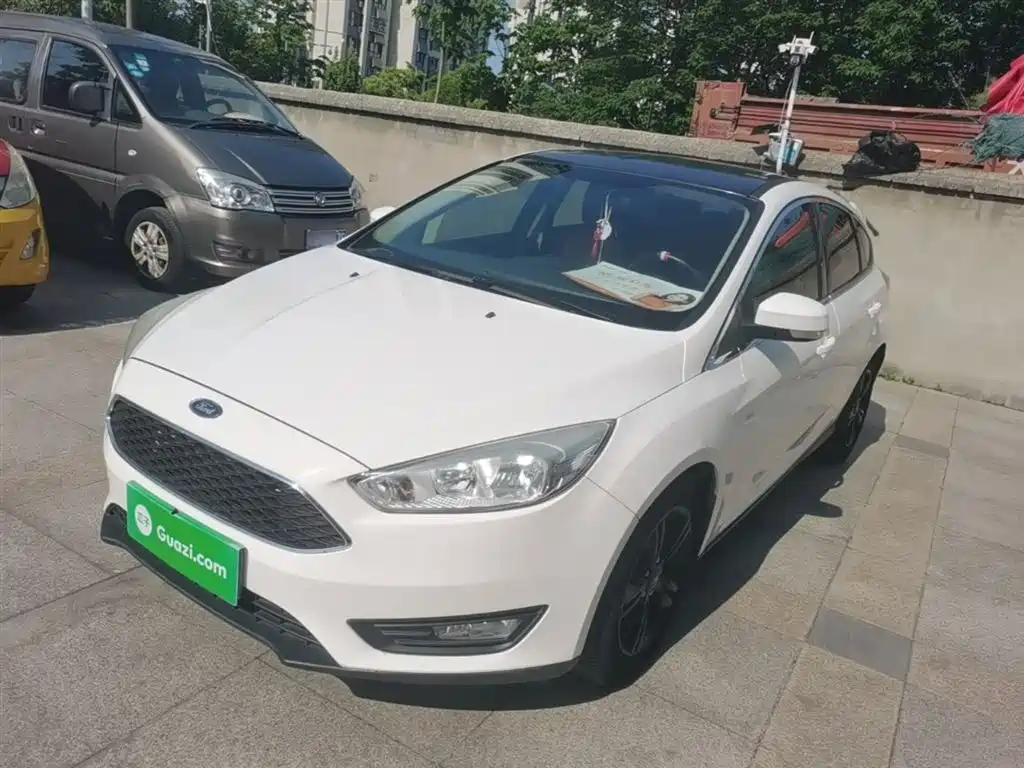 Ford Focus 2017 — фото 2