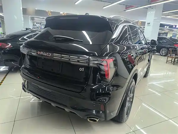 Lynk & Co 01 2023