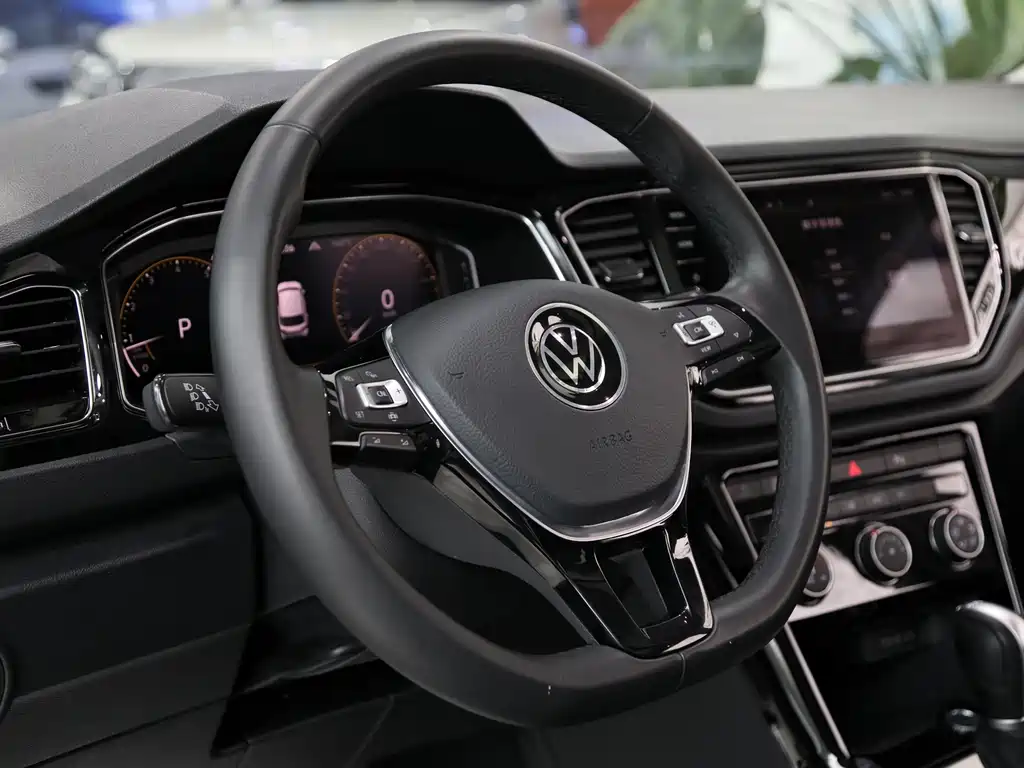 Volkswagen T-Roc 2022 — фото 8