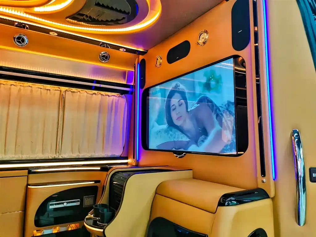 Mercedes-Benz Sprinter 2019 — фото 15