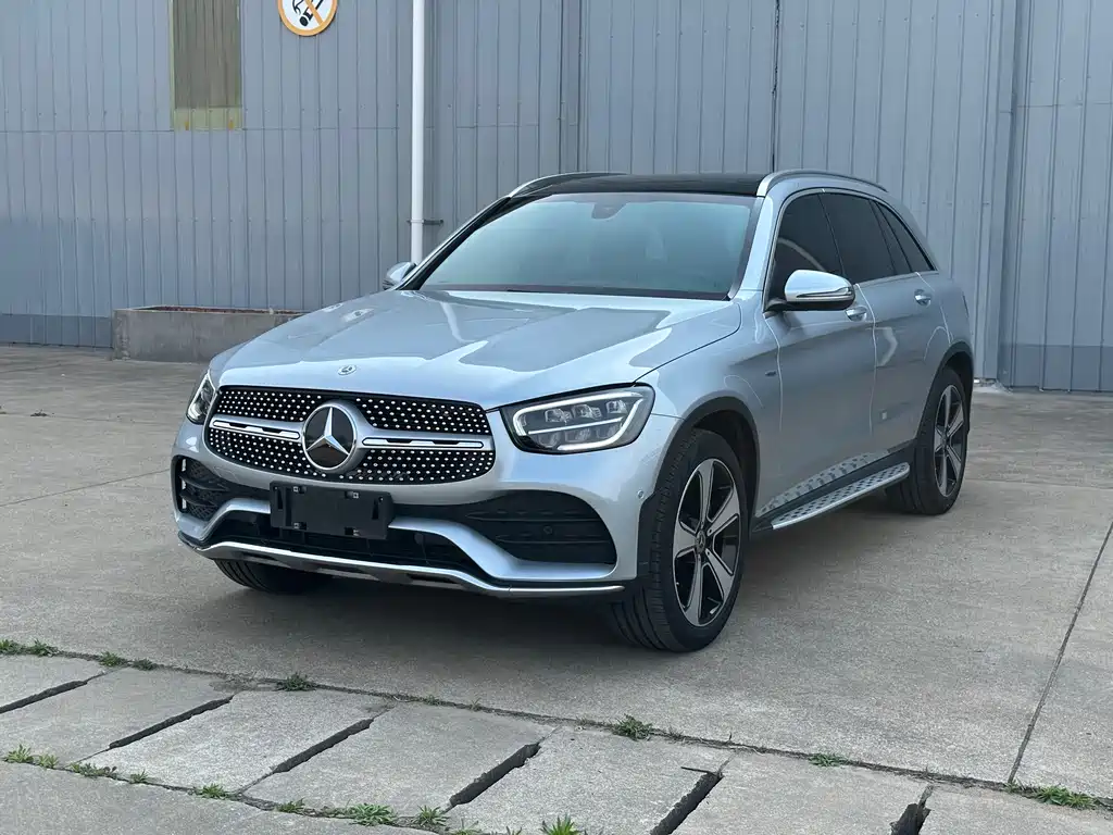 Mercedes-Benz GLC 2023