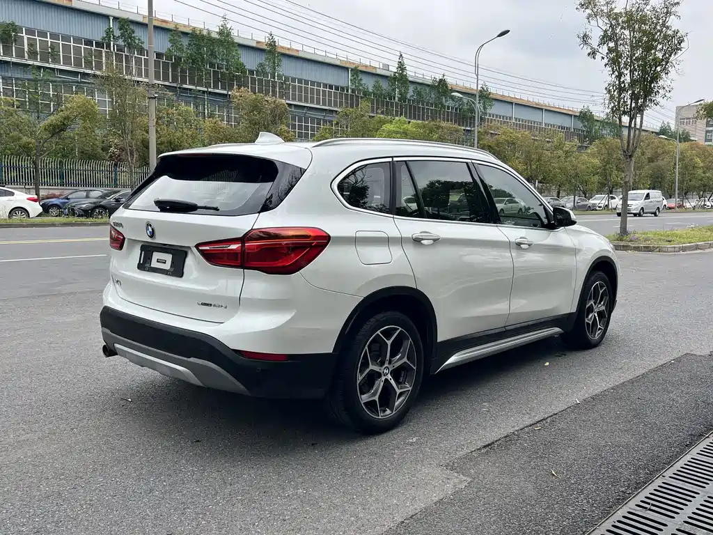 BMW X1 2019 — фото 6