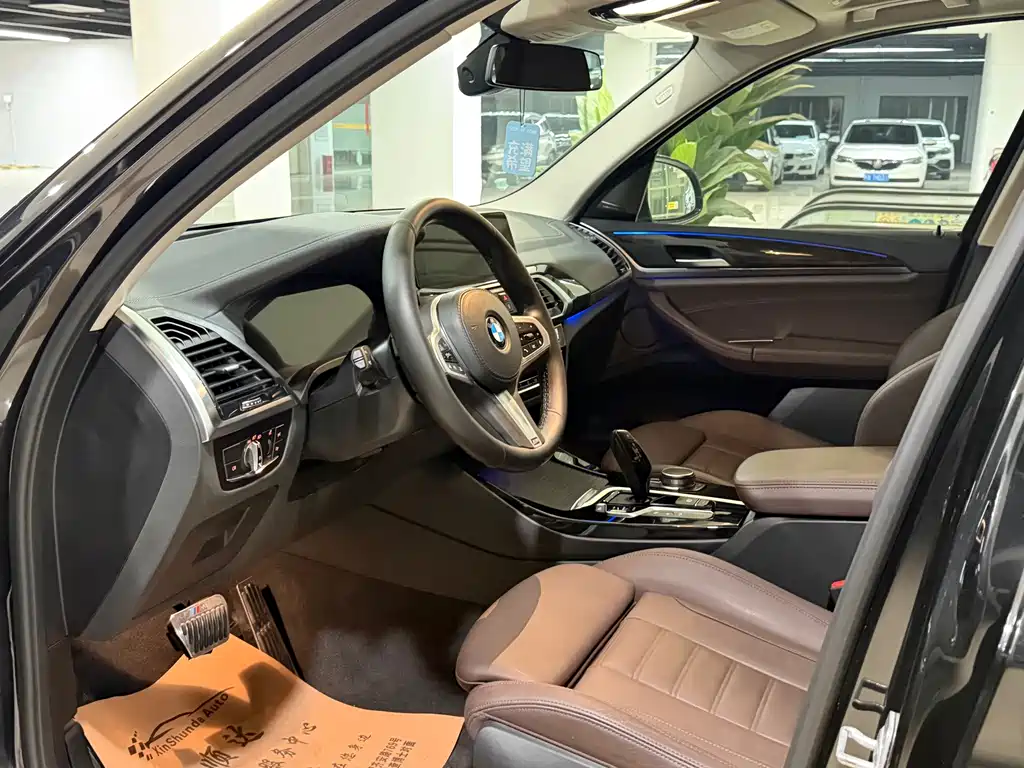 BMW X3 2021