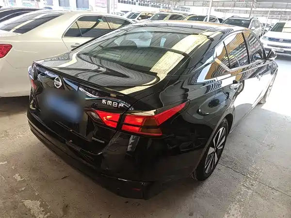 Nissan Teana 2021
