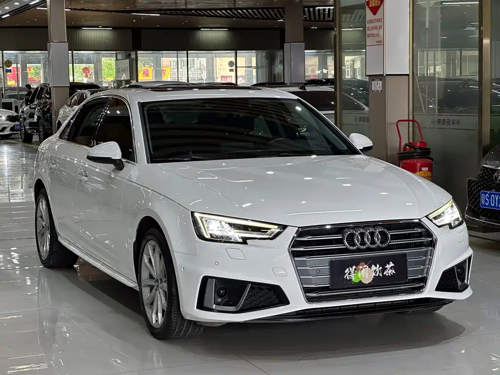 Audi A4L 2019