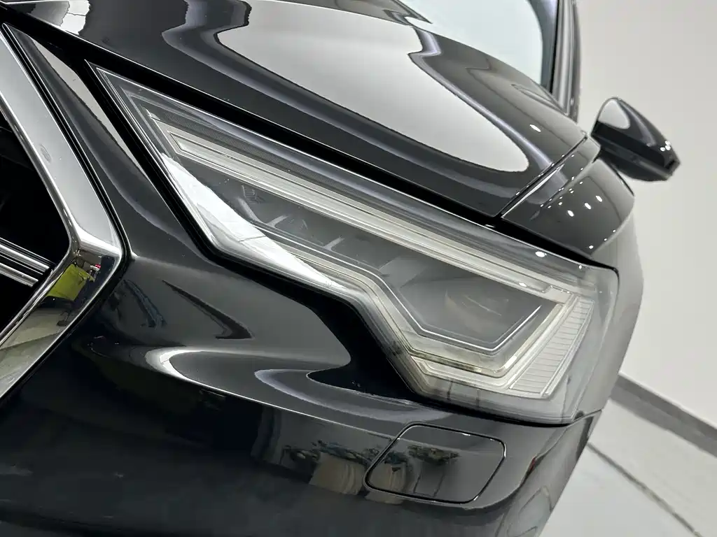 Audi A6L 2023 — фото 20