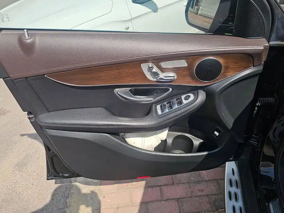 Mercedes-Benz GLC 2022