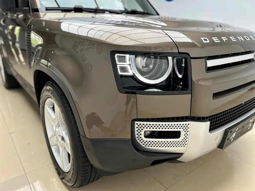 Land Rover Defender 2020 — фото 20