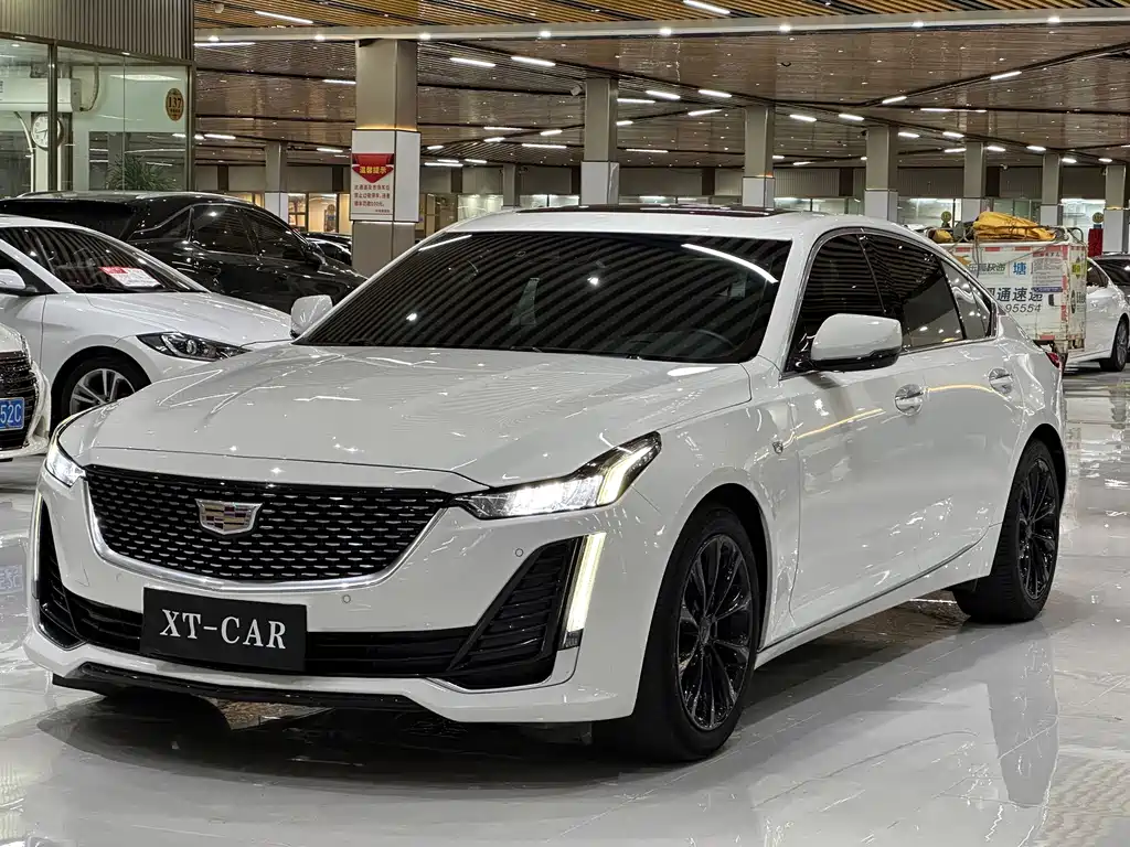 Cadillac CT5 2020 — фото 1