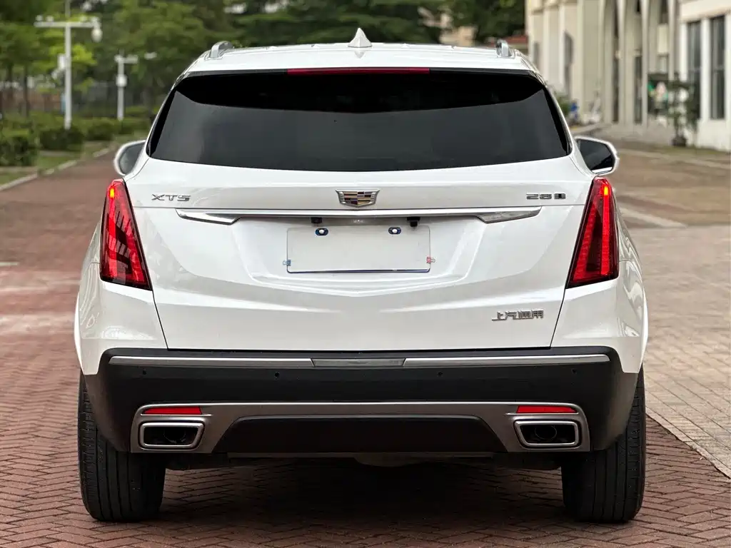 Cadillac XT5 2020 — фото 5