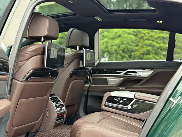 BMW 7 Series 2019
