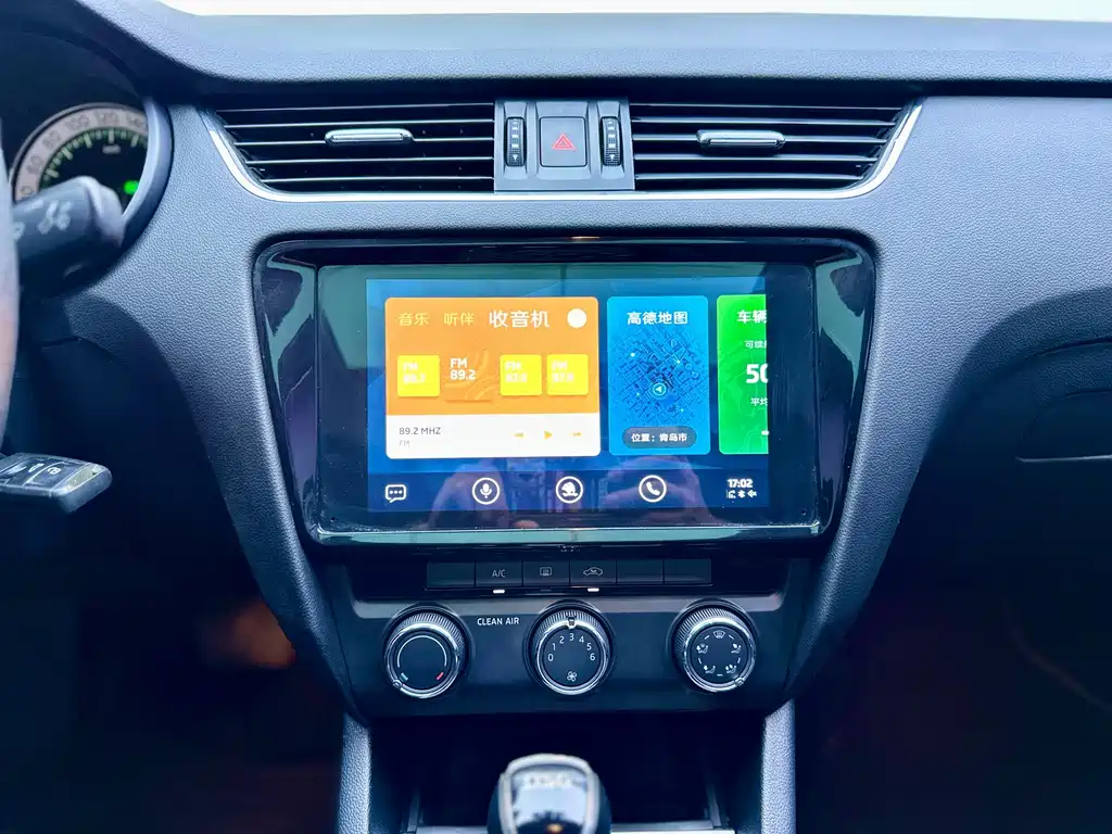 Skoda Octavia 2019 — фото 8
