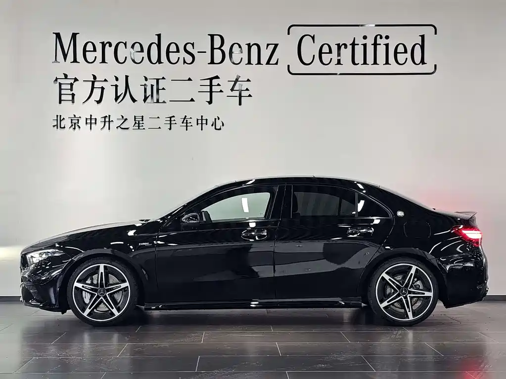 Mercedes-Benz A-Class AMG 2025 — фото 2