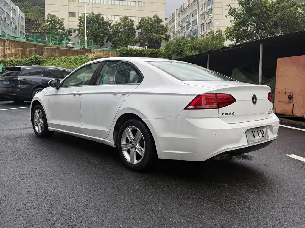 Volkswagen Lamando 2015