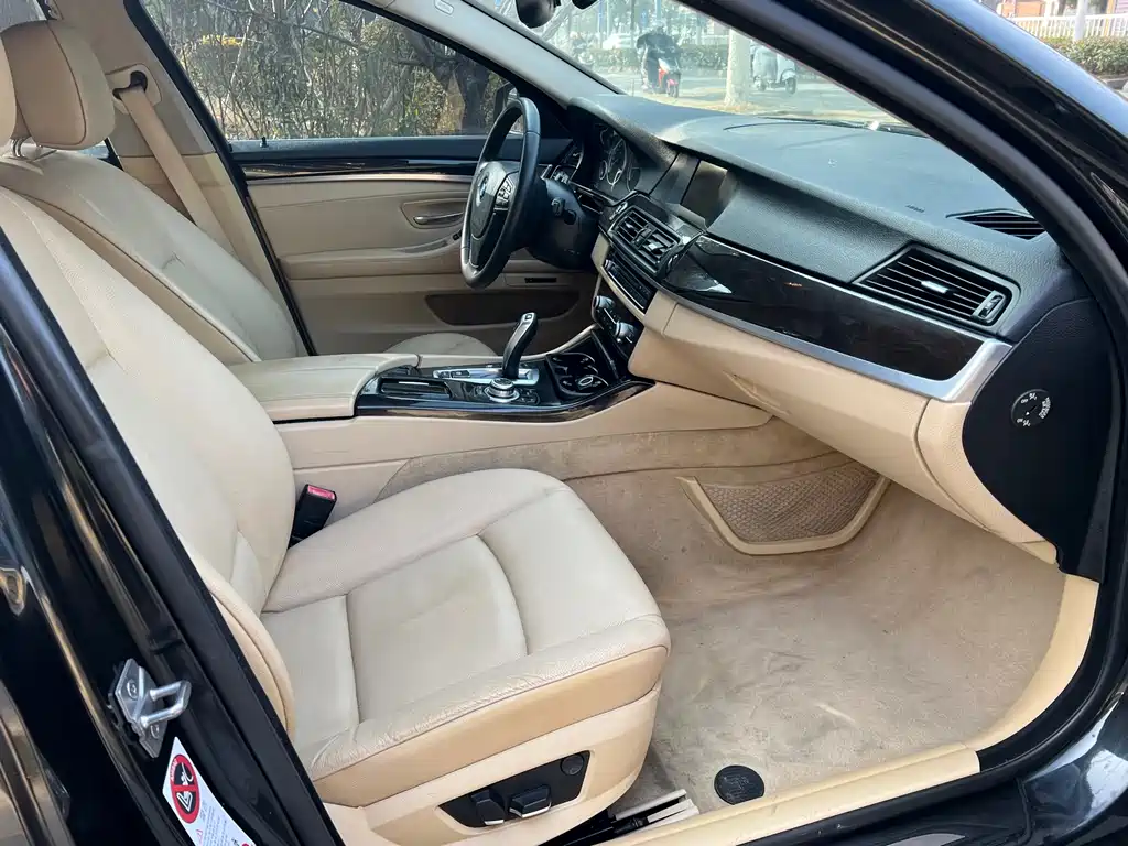 BMW 5 Series 2013 — фото 12