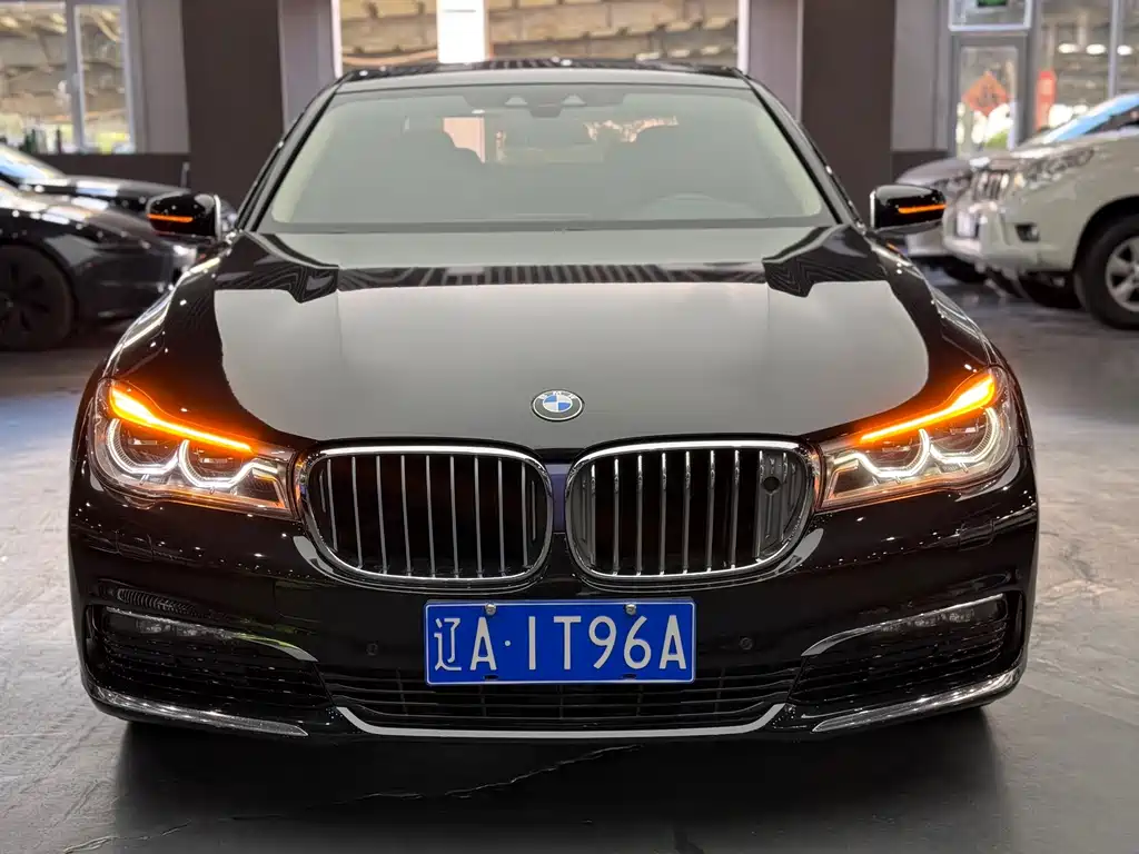 BMW 7 Series 2016 — фото 5