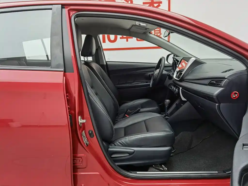 Toyota Yaris L 2019 — фото 23