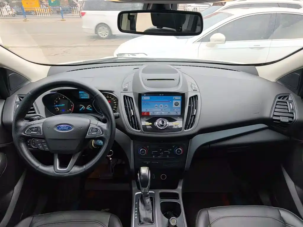 Ford Kuga 2018 — фото 10