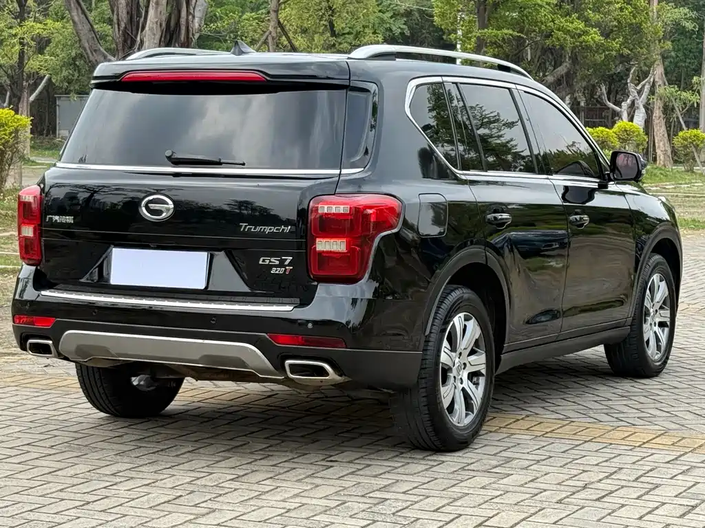 GAC Motor Trumpchi GS7 2017 — фото 10
