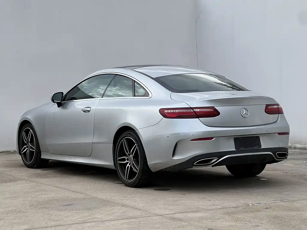 Mercedes-Benz E-Class 2017 — фото 16