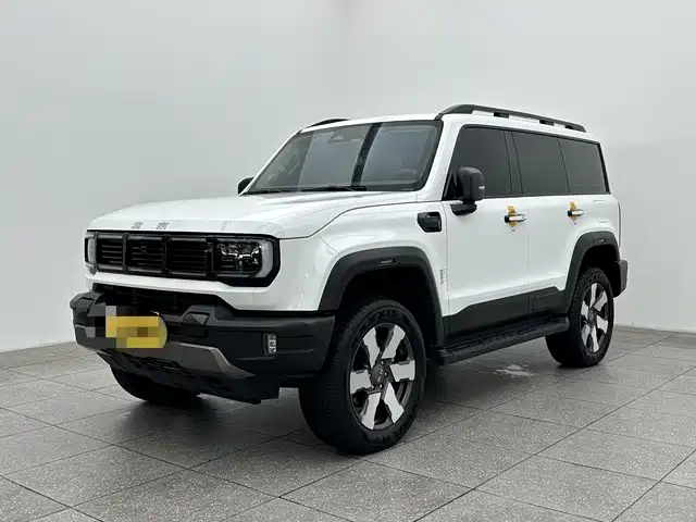 Beijing Off-Road BJ40 EREV 2025 — фото 1