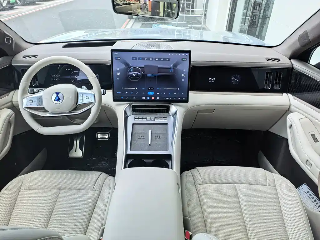 Denza N8L 2025 — фото 6