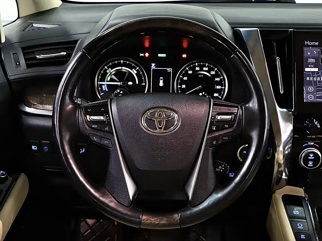 Toyota Alphard 2022 — фото 10