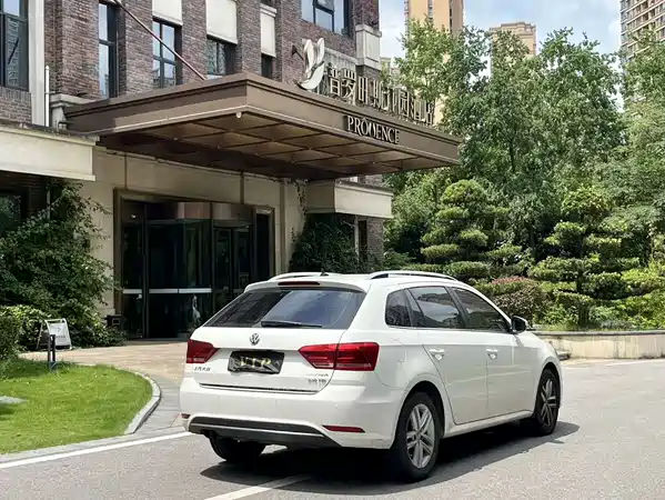Volkswagen Gran Lavida 2015
