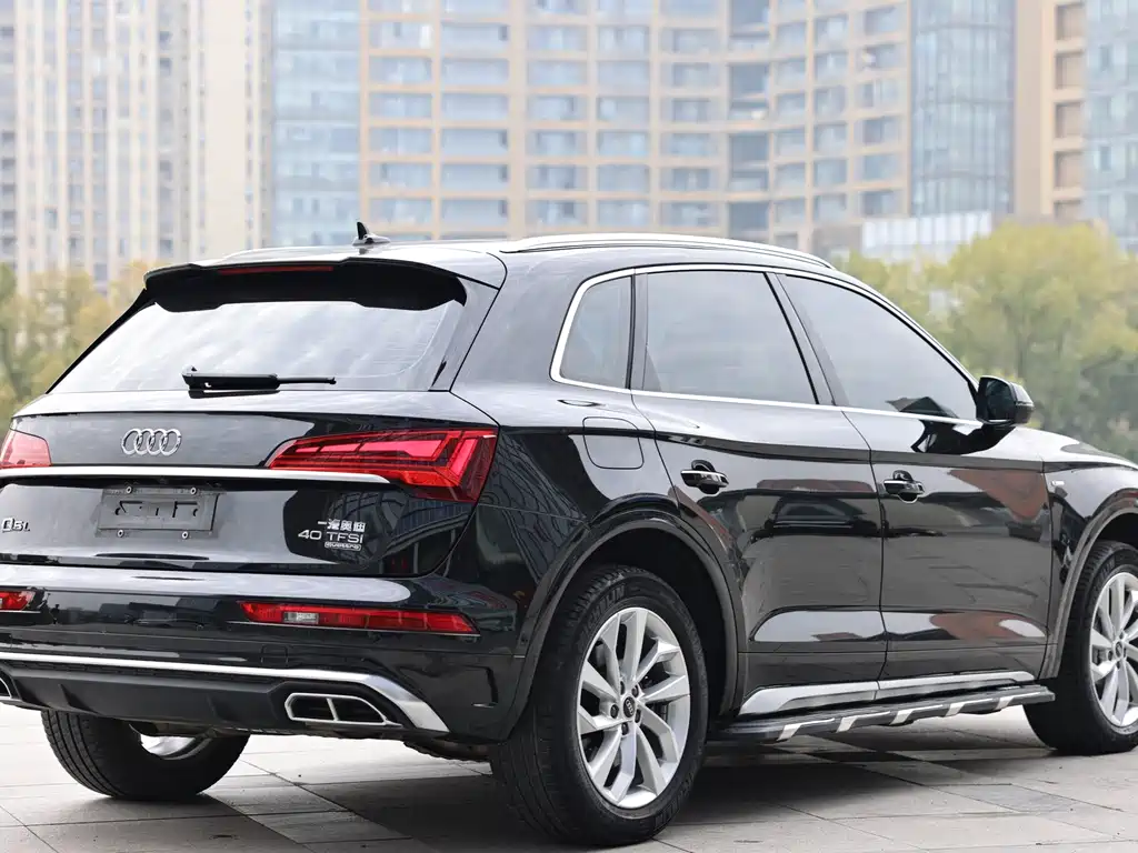 Audi Q5L 2022 — фото 6