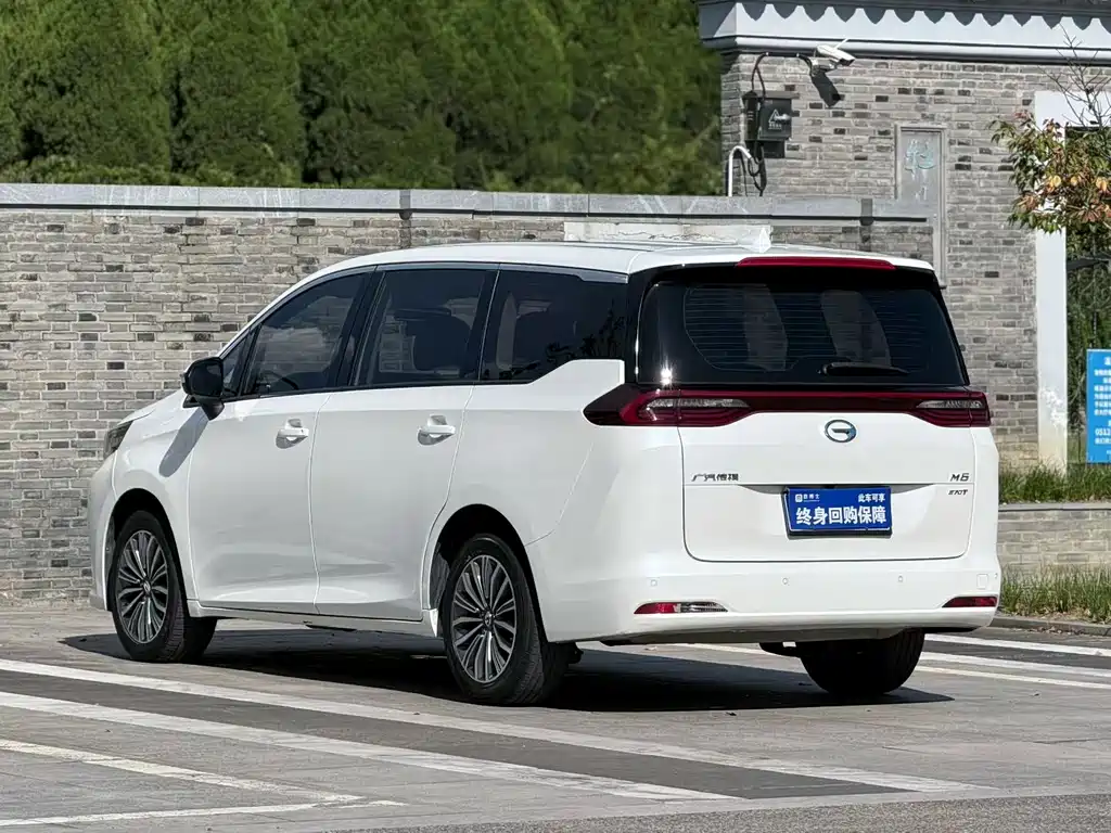 GAC Trumpchi M6 2021 — фото 3