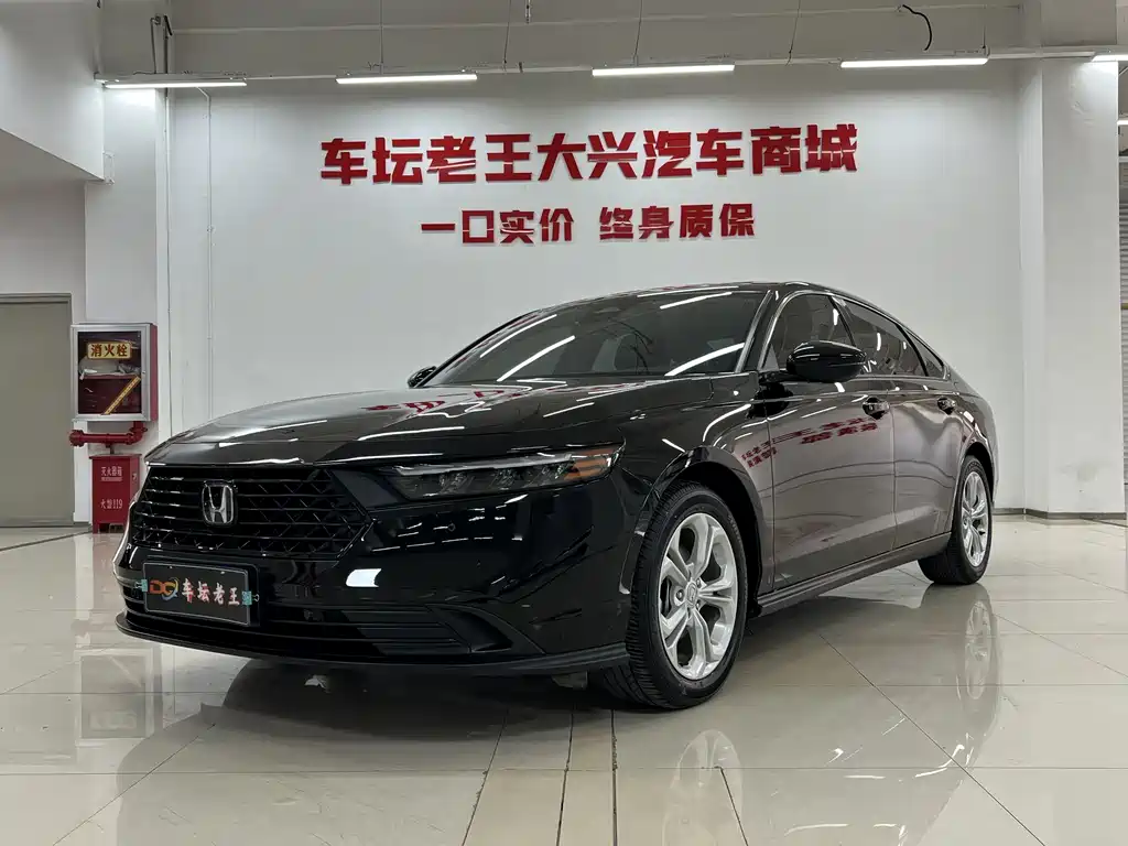 Honda Accord 2024 — фото 1