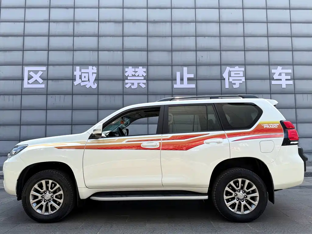 Toyota Prado 2018 — фото 4