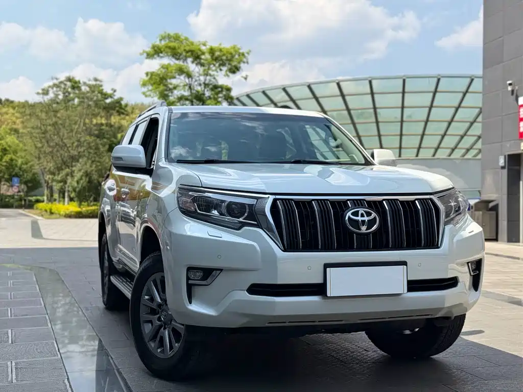 Toyota Prado 2018 — фото 3