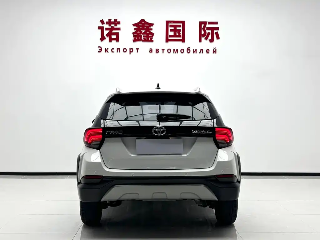 Toyota Yaris L 2023