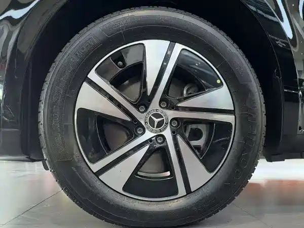 Mercedes-Benz Vito 2025