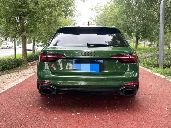 Audi RS 4 2021