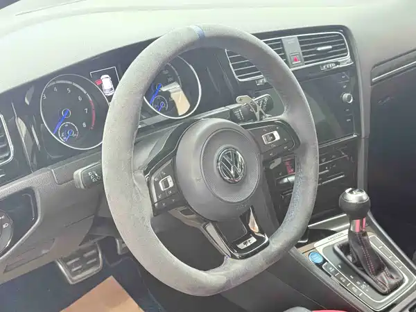 Volkswagen Golf 2015