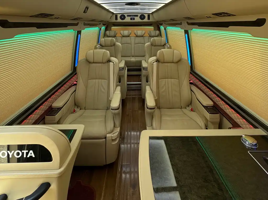 Toyota Coaster 2019 — фото 21