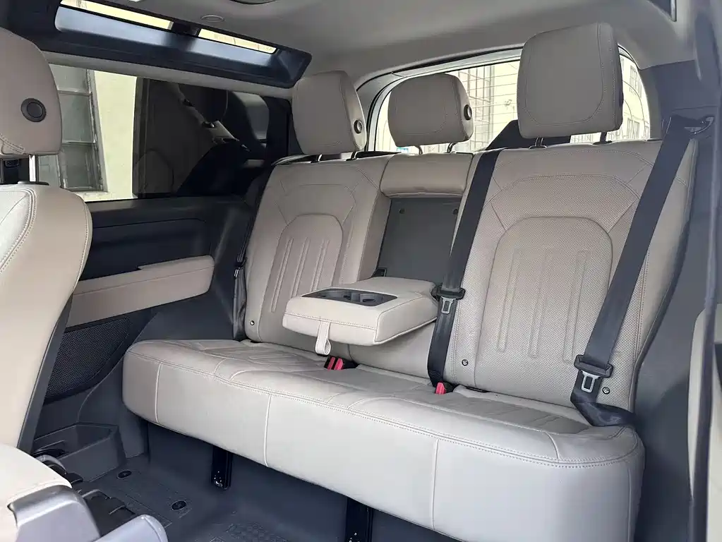 Land Rover Defender 2022 — фото 11