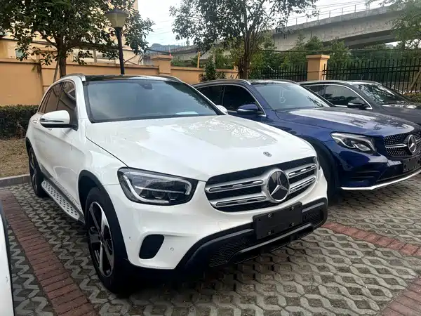 Mercedes-Benz GLC 2023