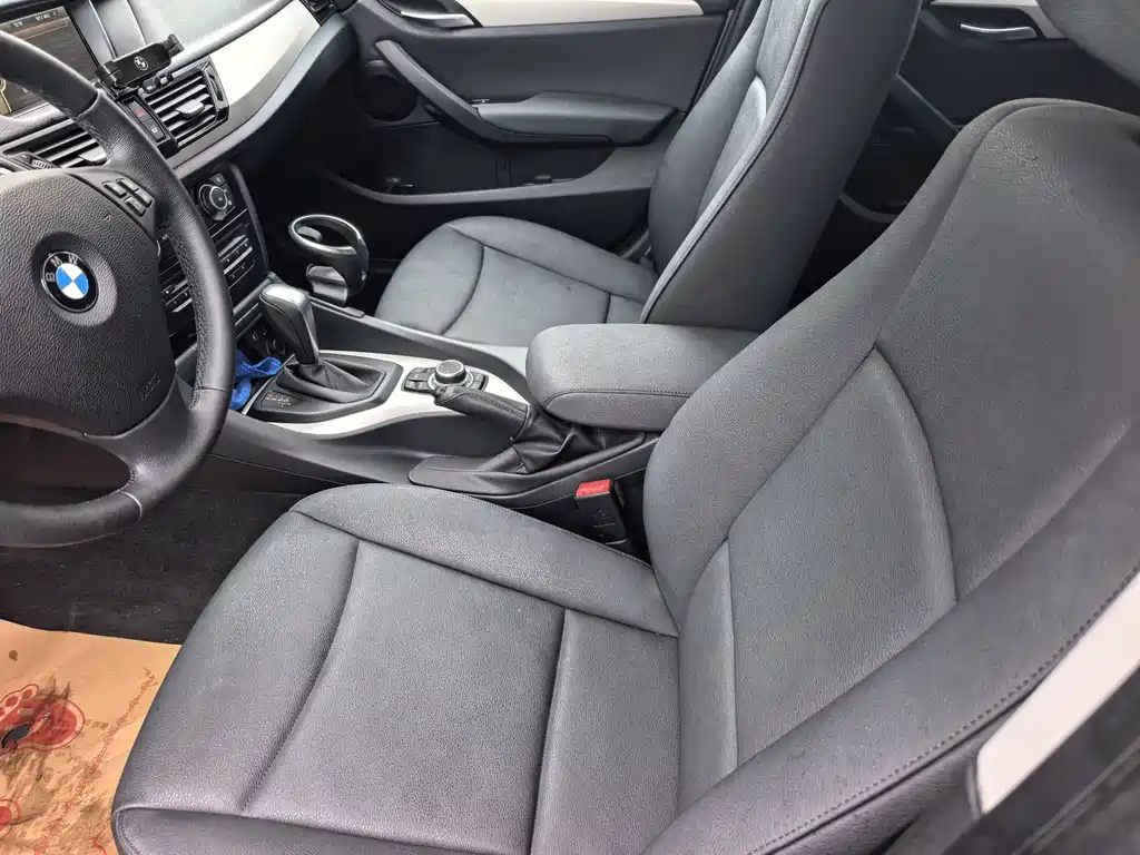 BMW X1 2014 — фото 14