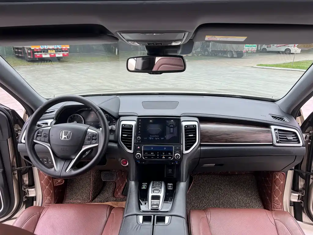 Honda UR-V 2017 — фото 9