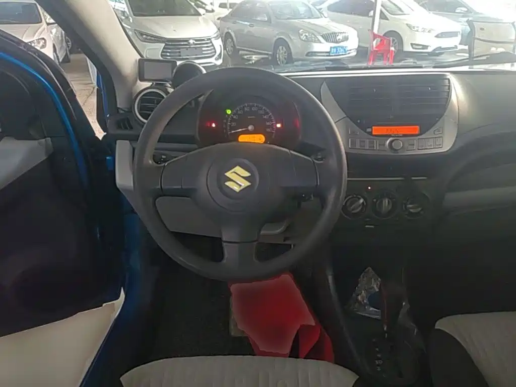 Suzuki Alto 2015 — фото 11