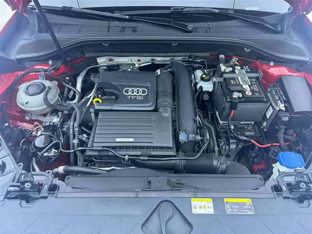 Audi Q2L 2022 — фото 22