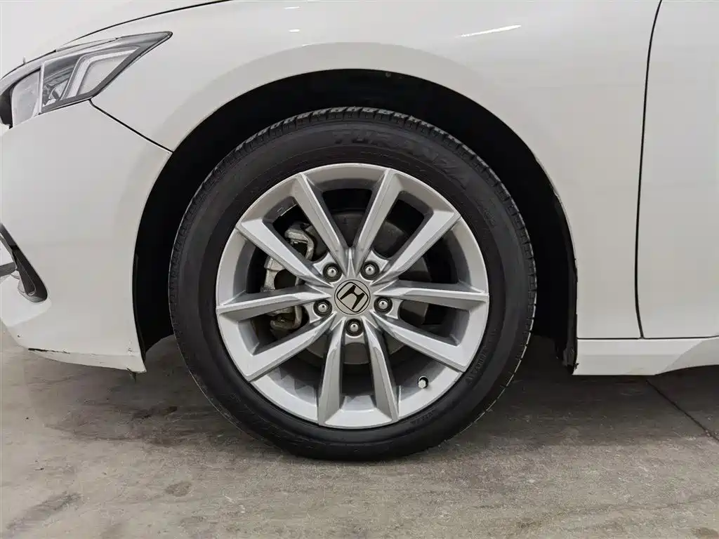 Honda Accord 2022 — фото 17