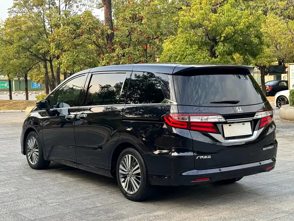 Honda Odyssey 2019 — фото 15